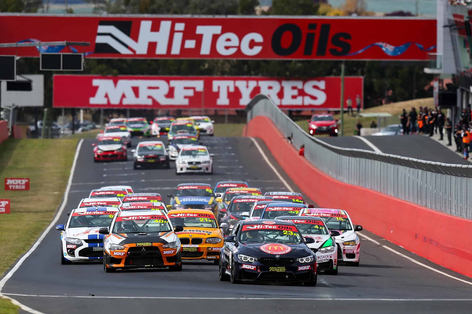 Massive field assembling for HiTec Oils Bathurst 6 Hour Bathurst 6 Hour
